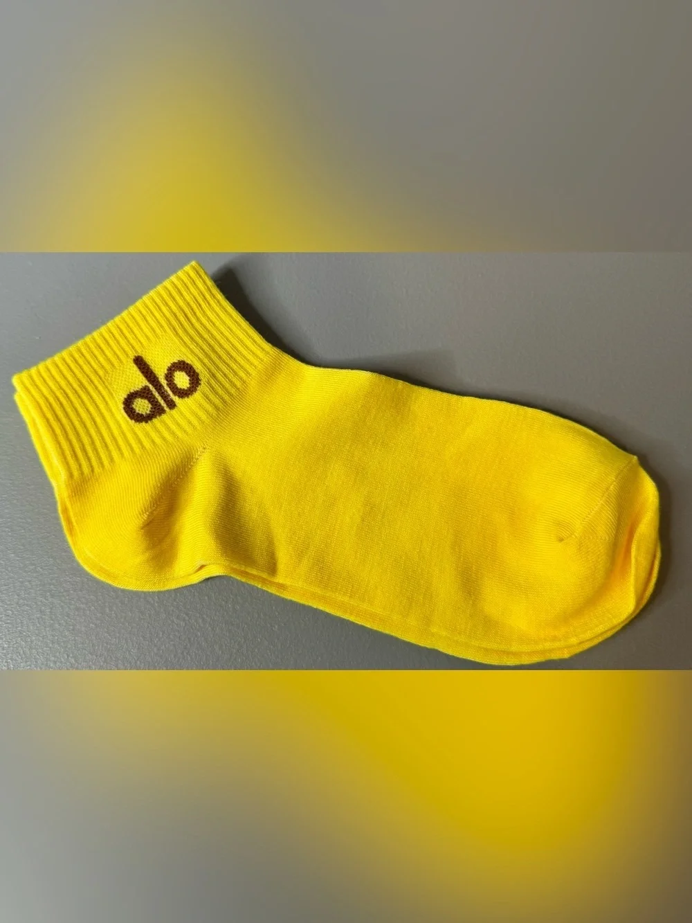 ALO Yoga half crew throwback yellow brown Athletic Crew ankle Socks embroidered